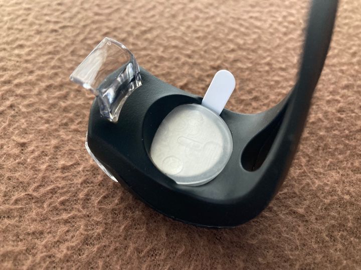 補助用として使おう！100均の自転車ライト｜電池のセットも簡単！シリコンタイプを紹介