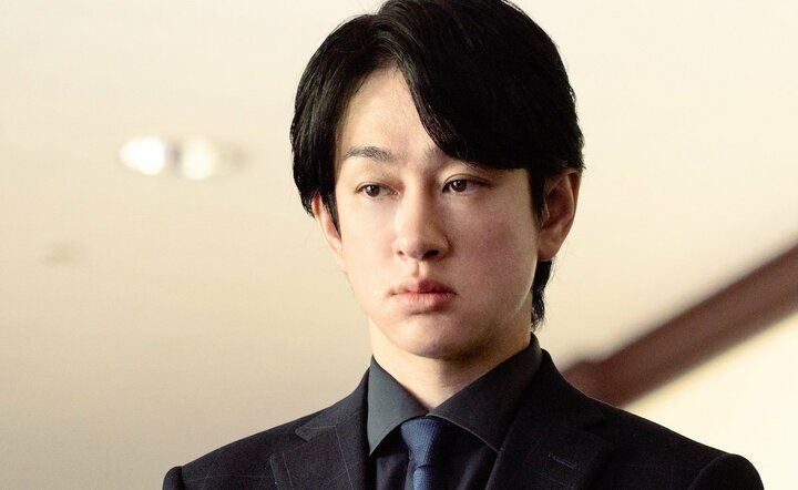 【写真・画像】「大物俳優の性加害を隠蔽」良心の呵責に苦しむ大手芸能プロ幹部を演じる横山裕がすごい 1枚目