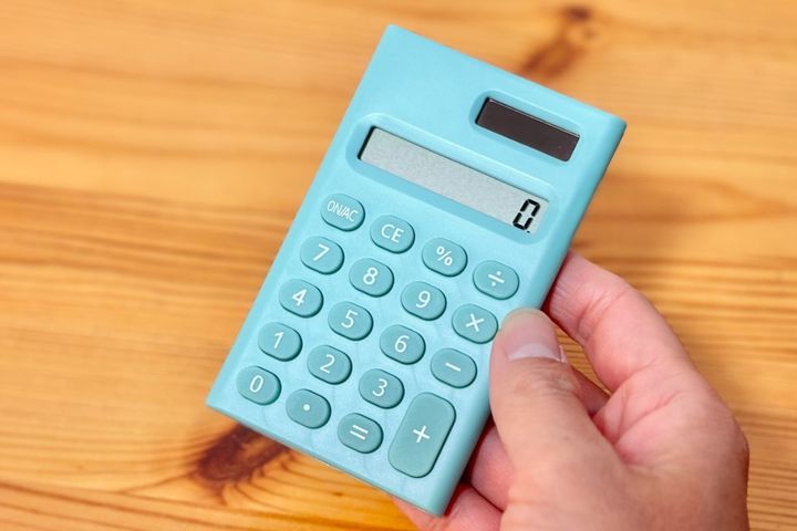 100均の電卓おすすめ7選【ダイソー・セリア・キャンドゥ】使いやすい・かわいい商品も