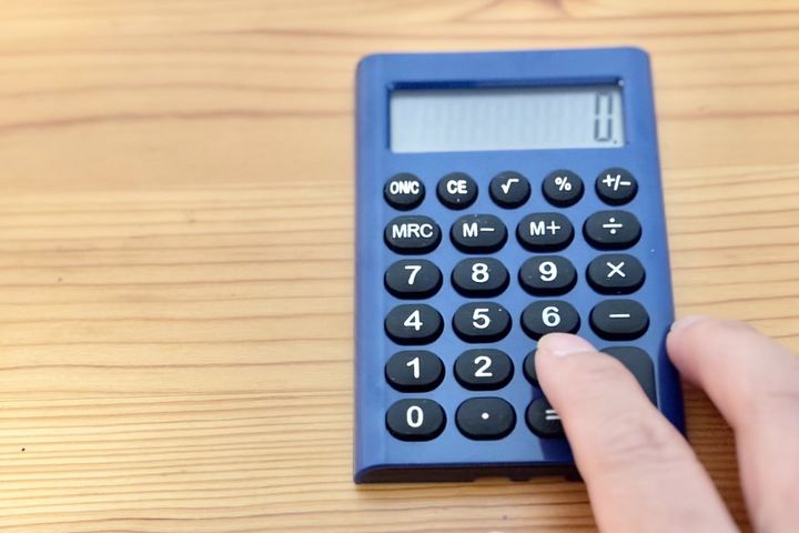 100均の電卓おすすめ7選【ダイソー・セリア・キャンドゥ】使いやすい・かわいい商品も