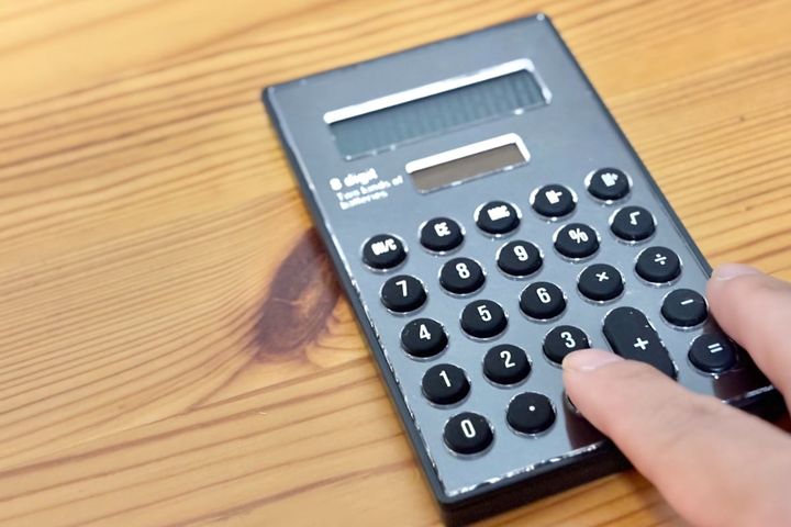 100均の電卓おすすめ7選【ダイソー・セリア・キャンドゥ】使いやすい・かわいい商品も