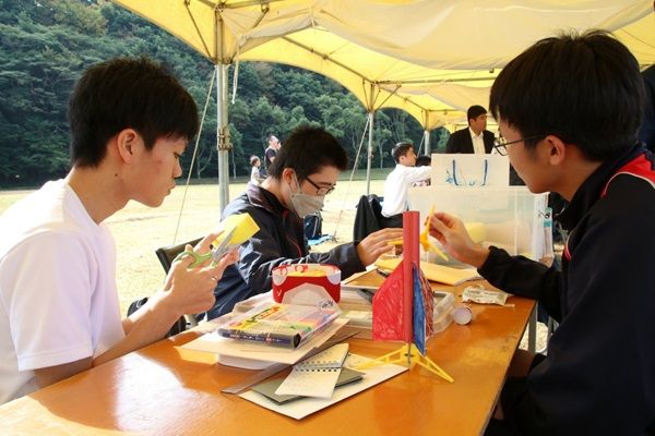 宇宙甲子園ロケット部門鹿児島大会で「鹿児島県立楠隼中学校」のチームが優勝！