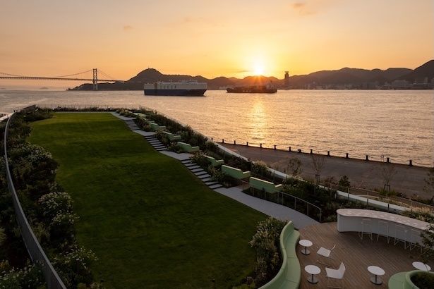 なみなみテラスから望む朝日