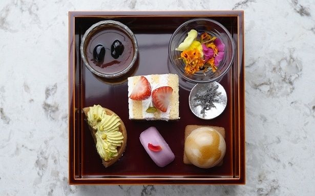 「お堀端の玉手箱」一の重