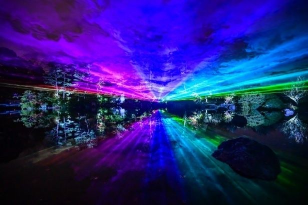 【写真】和のゾーン。滝の音や鳥の声が響く自然の中で、日本ならではの“光の癒やし”を体感できる