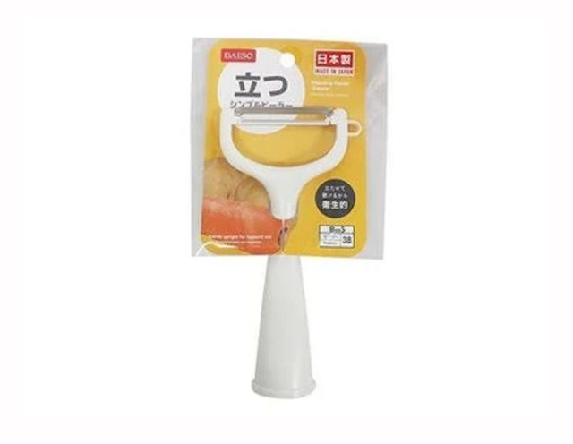 ダイソー 立つシンプルピーラー