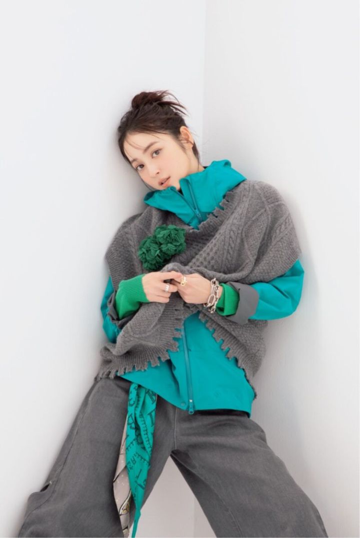 佐々木希 InRed Cover