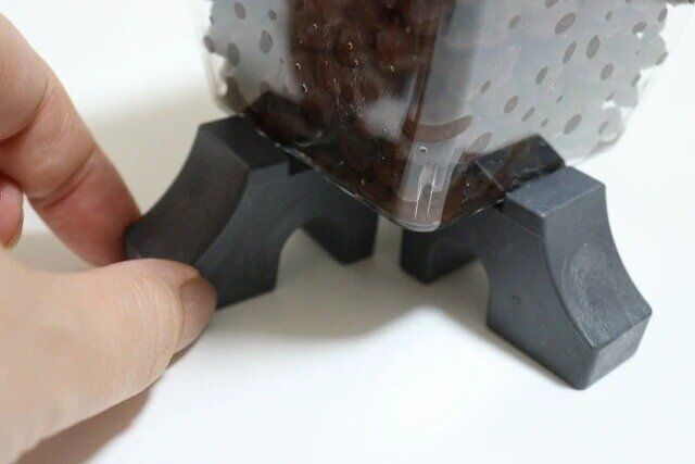 ダイソー プラ鉢置台