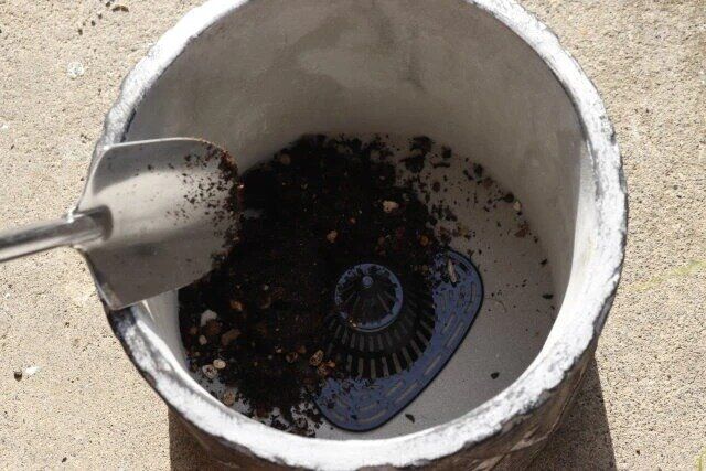 ダイソー 鉢底ネット（7.1cm×7.5cm×4.5cm、6個組）