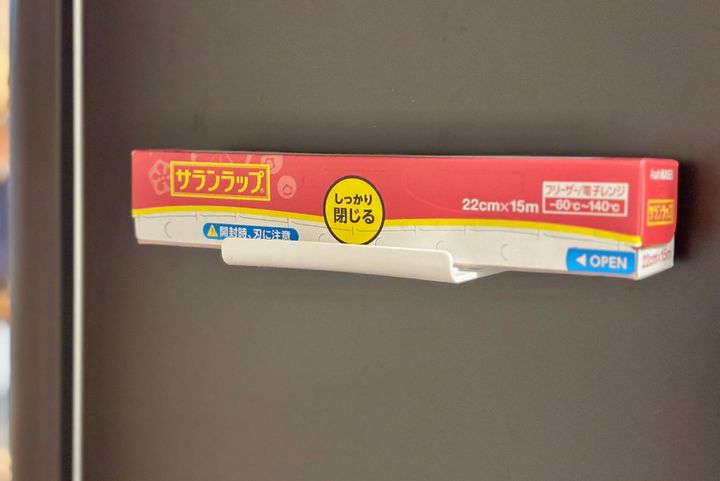 【100均】ラップホルダーのおすすめ6選【ダイソー・セリア・キャンドゥ】マグネット式や横置きも