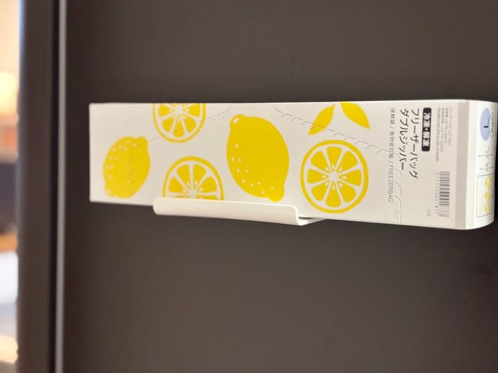 【100均】ラップホルダーのおすすめ6選【ダイソー・セリア・キャンドゥ】マグネット式や横置きも