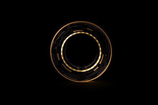 「NieR:Automata」の「白の契約」スマート・トイ専用アクセサリーが発売！