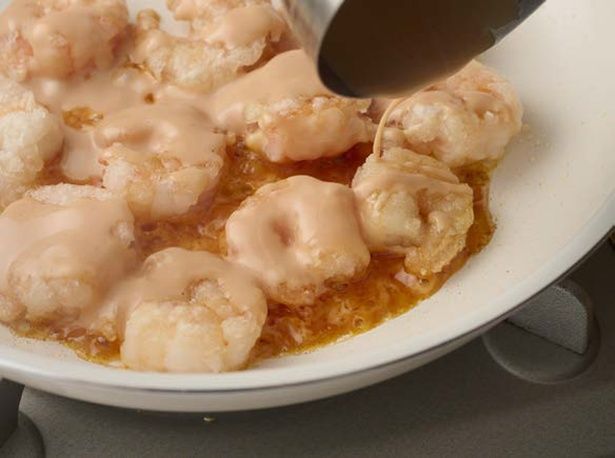 ソースは多め (C)みき／KADOKAWA