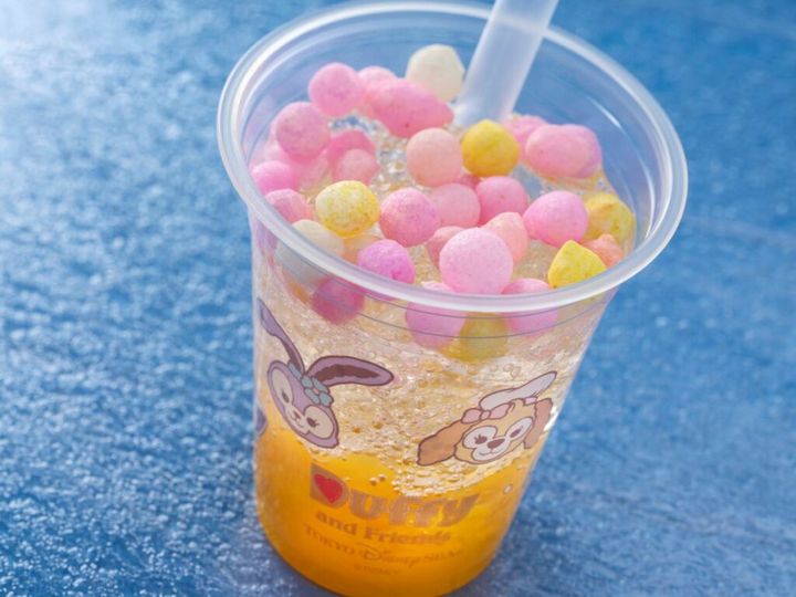 スパークリングドリンク（オレンジ＆ライチー） 700円©Disney