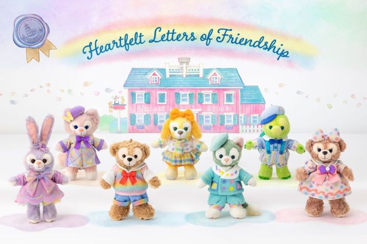 ほかにも、ダッフィー&フレンズの形のカラビナや今回のストーリーに沿って、大切な人に思いを伝えられるよう「レターセット」のほか、「ダッフィー&フレンズ20周年:カラフルハピネス」のデコレーションをイメージしたグッズも販売されます。