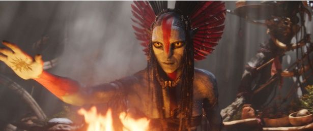 最新作で登場する、同じナヴィでありながらパンドラを憎むヴァラン Photo:『アバター：ファイヤー・アンド・アッシュ』[c] 2025 20th Century Studios. All Rights Reserved.