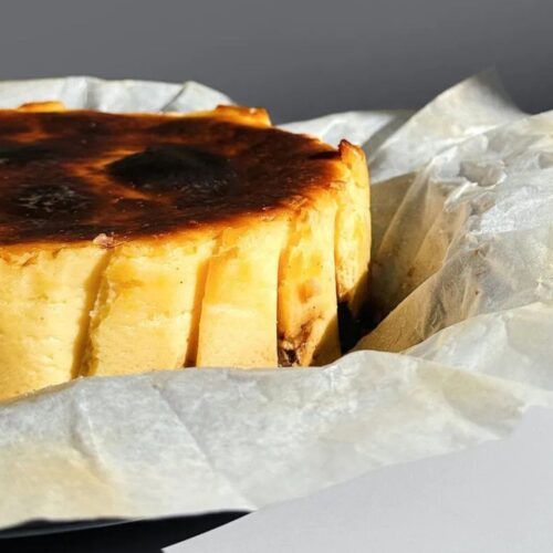 「過去イチ美味いバスクチーズケーキ」も登場！老舗チョコからフォアグラサンドまで、お菓子マニアがおすすめする濃厚スイーツ3選