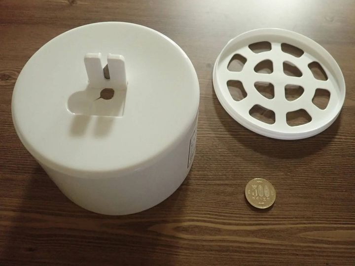 DAISO(ダイソー)：カッター付ヒモ収納ケース