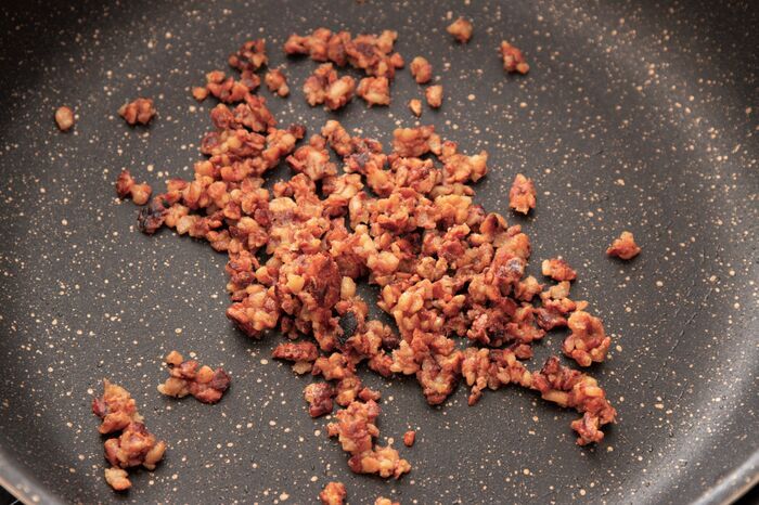 パスタ世界一のシェフが教える「ぜんぜん煮込まない絶品ミートソースの作り方。濃くてトロトロに仕上げる裏ワザがすごい！