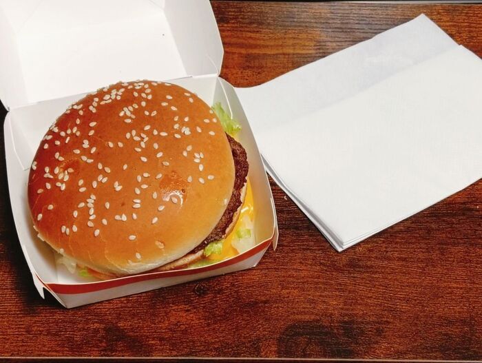 マックのポテト、食べるの待って！もう手が汚れない〈食べ方裏ワザ〉が天才でした♡