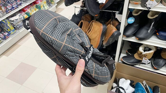 【ワークマン】あまりの暖かさに思わずリピ買い！！一度履いたら手放せなくなりますよ♡