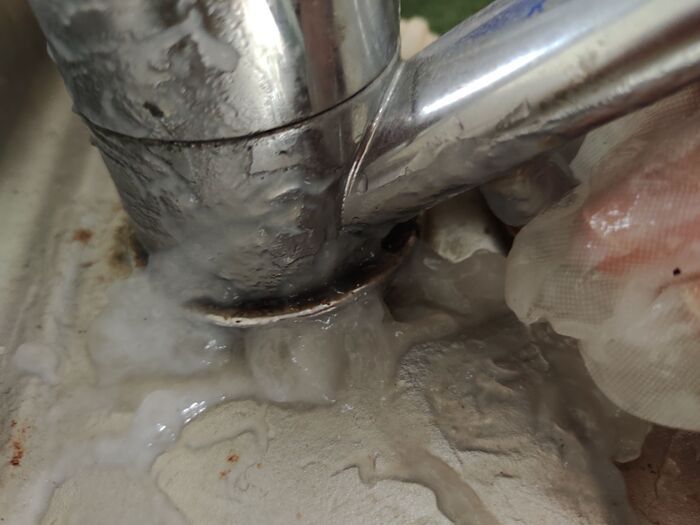 【裏ワザ】クエン酸＋片栗粉で作る〈とろとろジェル掃除〉がとにかく万能でした♡