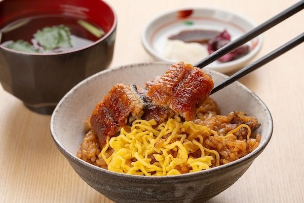 滋賀の老舗・木村水産から高級冷凍ご飯「贅沢御膳」が登場。レンジで本格的なごちそう！