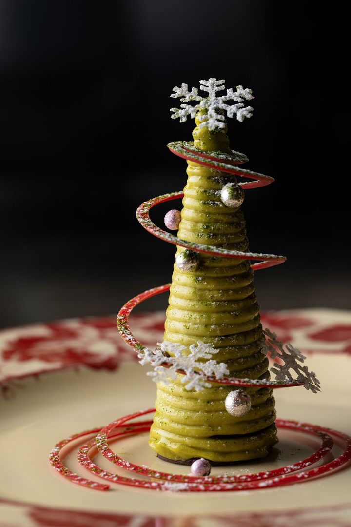 ツリー型のクッキー「モスタッチョーロ」
