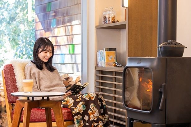 あたたかいカフェで、1日を振り返りほっとひと息