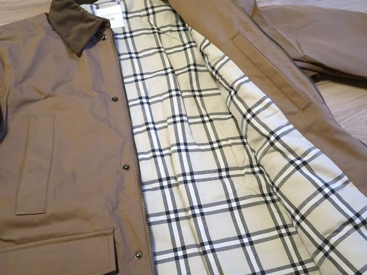 内側がチェック柄になっているのも気分が上がる