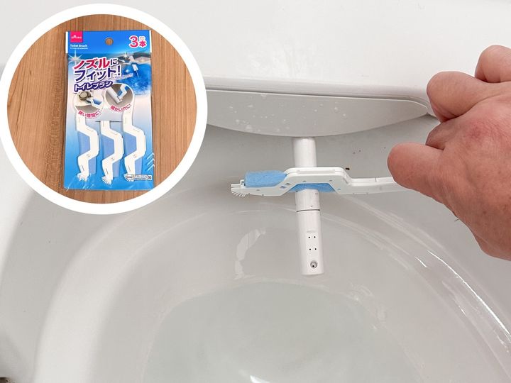 「ノズルにフィット！トイレブラシ」税込110円（JANコード：4549131571554）