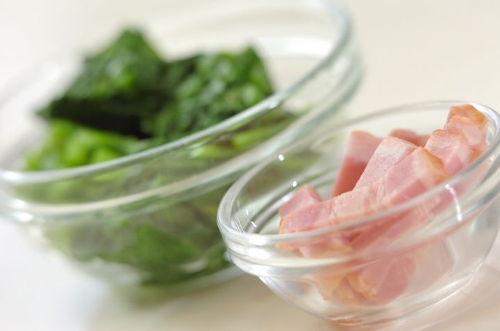 キノコと春菊のパスタの下準備2