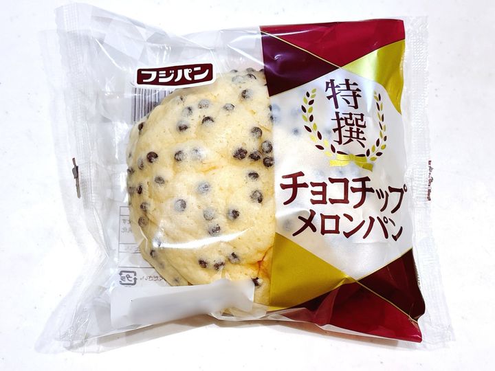 袋に入っているメロンパン