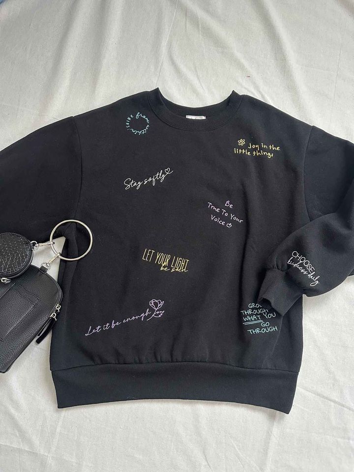 画像: 落書き風スウェット