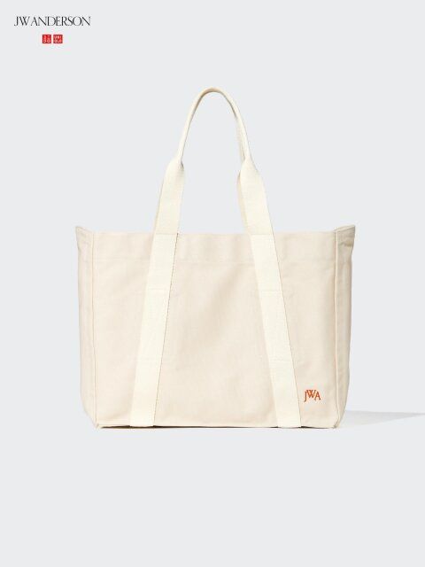 2025冬ユニクロ女性おすすめキャンバストートバッグ