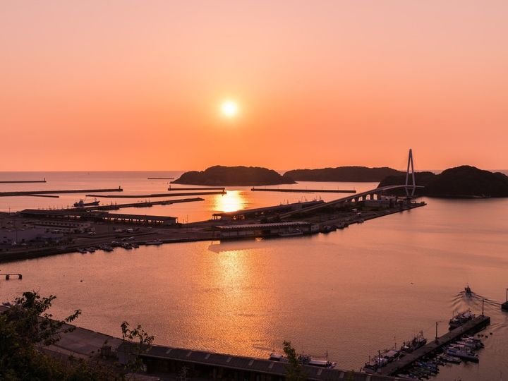 All About ニュース編集部は、全国10～70代の男女250人を対象に「道の駅」に関する独自のアンケート調査を実施。子連れで行きたいと思う「島根県の道の駅」で1位に選ばれたのは？