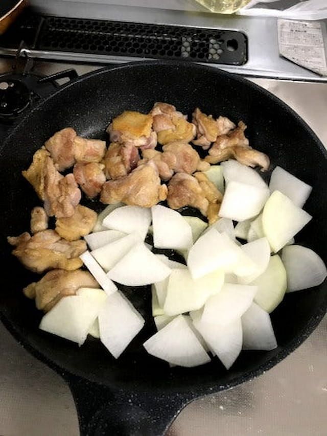 山本ゆりさんの「鶏と大根のバターじょうゆ」レシピ