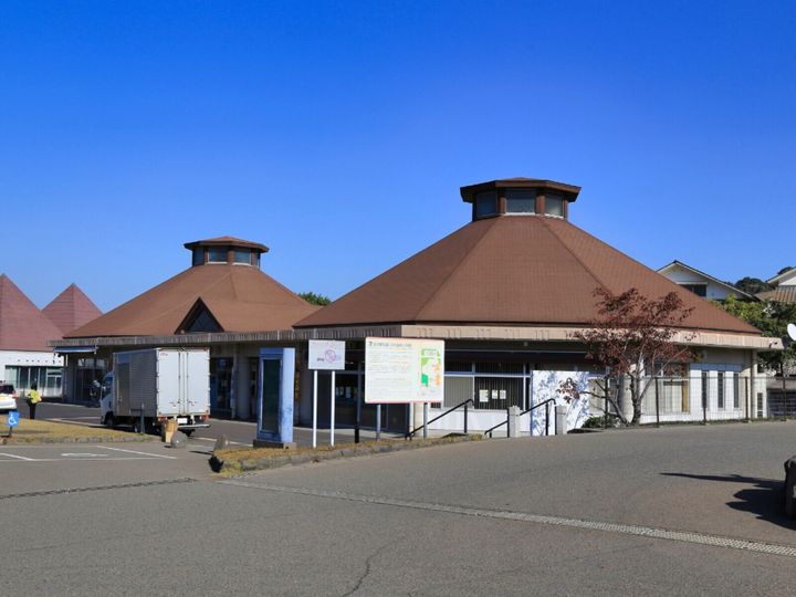 All About ニュース編集部が全国219人を対象に実施した道の駅に関するアンケートの調査結果から、子連れで行きたいと思う「鹿児島県の道の駅」ランキングを発表！ 2位「桜島」を抑えた1位は？