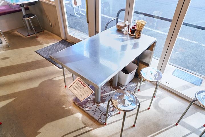 「フーフー飯店 錦糸町本店」のテーブル席