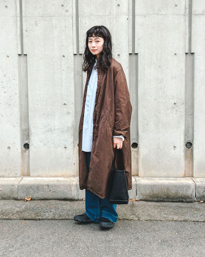 最旬“ルーズボトム”スタイル5選。冬コーデもルーズなシルエットでこなれる【TOKYO SNAP】