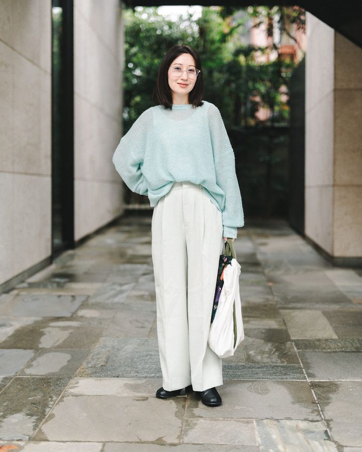 最旬“ルーズボトム”スタイル5選。冬コーデもルーズなシルエットでこなれる【TOKYO SNAP】