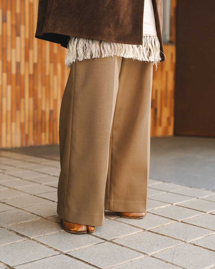 最旬“ルーズボトム”スタイル5選。冬コーデもルーズなシルエットでこなれる【TOKYO SNAP】