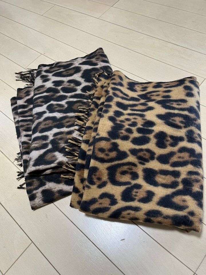 加藤理恵さんのアニマル柄ストール