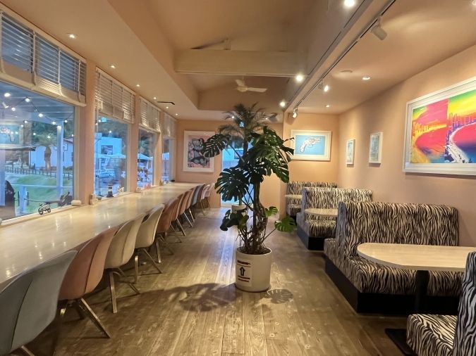 SURF SIDE cafe（サーフサイドカフェ）店内