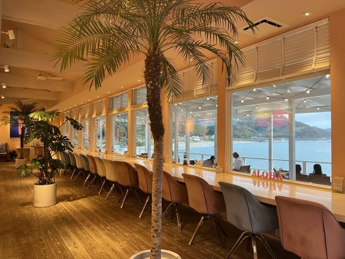 SURF SIDE cafe（サーフサイドカフェ）店内