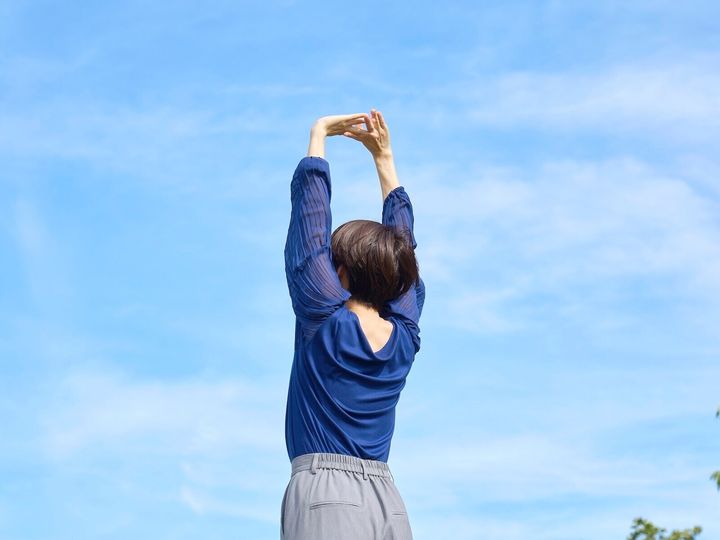 「20代、30代のころより生きやすくなった」という40代女性たちの声を聞くことがあります。彼女たちは、生きづらさを抱える人と何が違うのでしょうか。「40代になって生きやすくなる女性」の傾向を5つ紹介します。※サムネイル画像：PIXTA