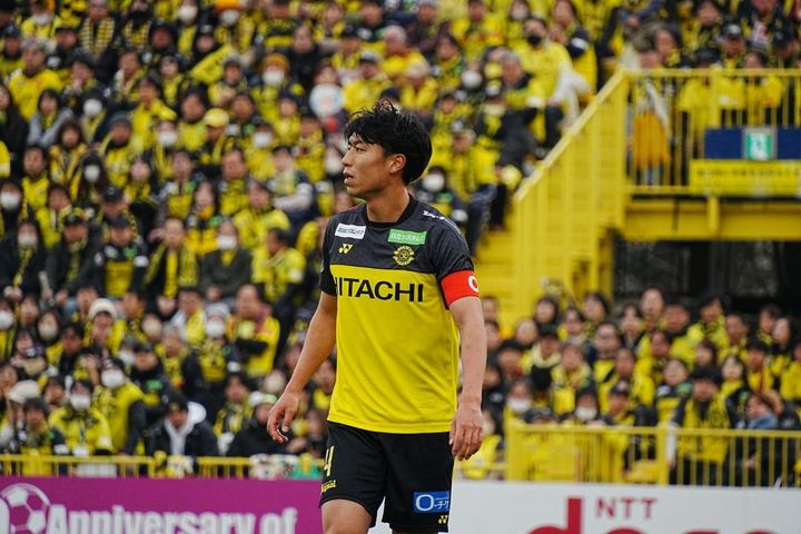 画像: この日、キャプテンマークを巻いてフル出場した古賀（写真 浅野凜太郎）