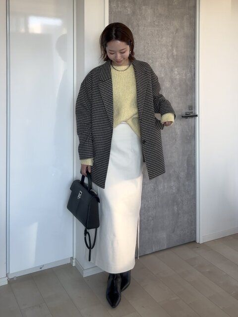 GUコージーメルトンチェックハーフコートの女子会コーデ