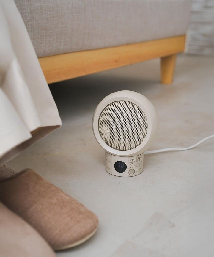 画像1: 出典：3COINS