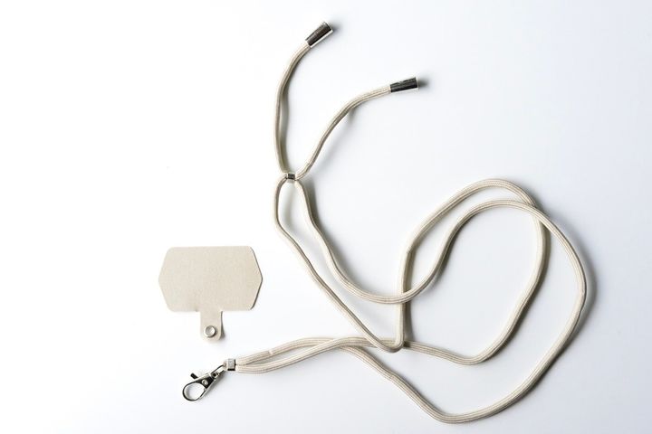 100均でストラップホールを後付け！【ダイソー・セリア・キャンドゥ】